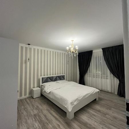 Ely Apartaments Borşa Exterior foto